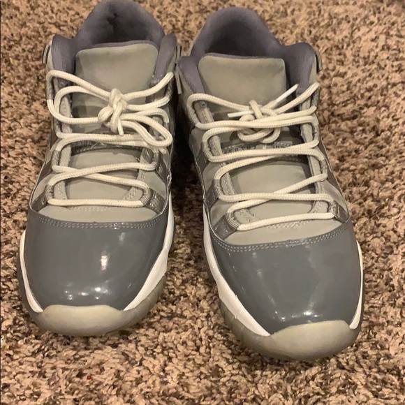 Jordan 11 grey low top size 6Y - Picture 2 of 2